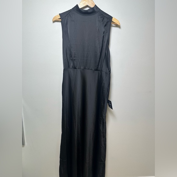 NWT! Lulu's Classic Elegance Black Satin Sleeveless Mock Neck Maxi Dress. large - Picture 4 of 10